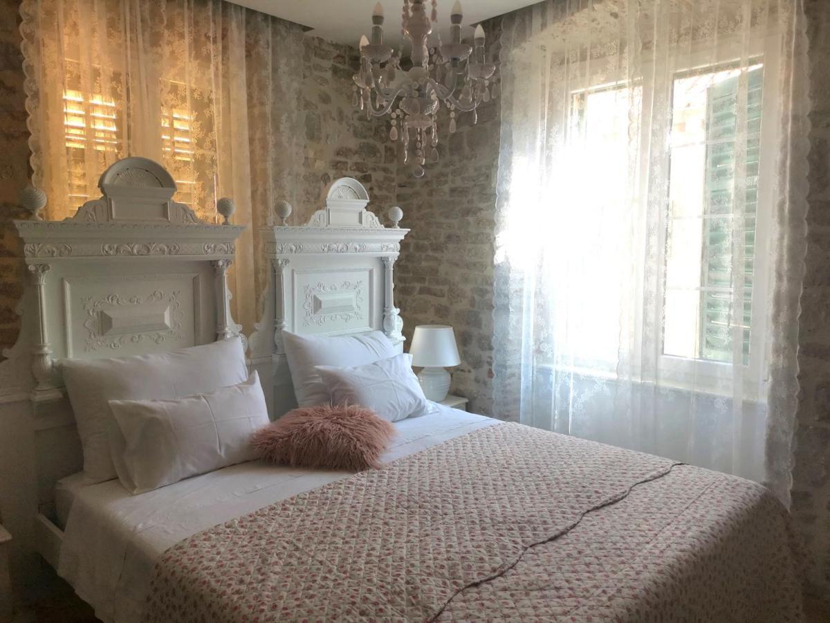 L&L Rooms Royal Šibenik Eksteriør billede