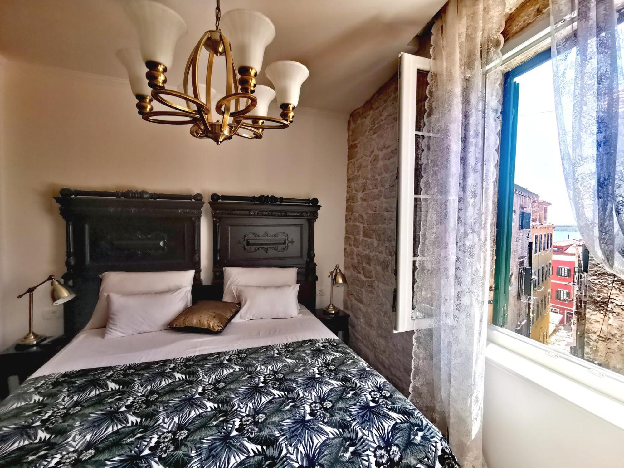 L&L Rooms Royal Šibenik Værelse billede